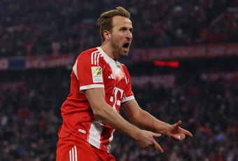 Bayern lập loạt kỷ lục ở Bundesliga