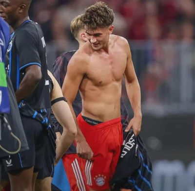 Bayern Munich ngược dòng hạ Freiburg nhờ măng non Bayern Munich ngược dòng hạ Freiburg nhờ măng non