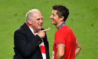 Cựu chủ tịch Bayern: 'Lẽ ra Barca phải đá hạng Hai'
