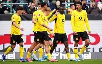 Dortmund thắng Bremen 2-0 trong ngày hạ màn Bundesliga
