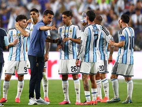 ĐT Argentina đứng trước nguy cơ mất cả hai Lionel