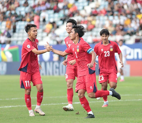 ĐT Lào bị đề nghị điều tra cả 4 trận đấu tại AFF Cup 2026 ĐT Lào bị đề nghị điều tra cả 4 trận đấu tại AFF Cup 2026