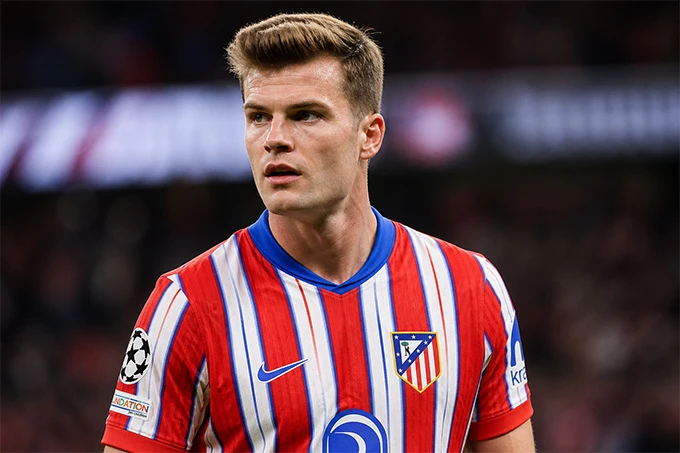 HLV Simeone giải thích lý do Atletico đổi khách sạn trước trận gặp Arsenal HLV Simeone giải thích lý do Atletico đổi khách sạn trước trận gặp Arsenal
