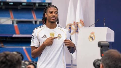 Lý do Bayern Munich nên bán Michael Olise cho Real Madrid ngay lập tức Lý do Bayern Munich nên bán Michael Olise cho Real Madrid ngay lập tức