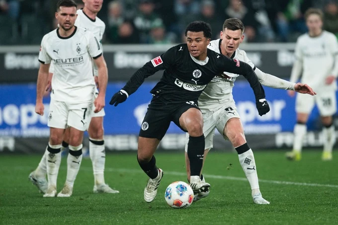 M'Gladbach khiến St. Pauli ôm hận ở lần gặp thứ 3 trong mùa giải M'Gladbach khiến St. Pauli ôm hận ở lần gặp thứ 3 trong mùa giải