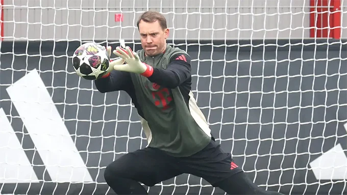 Neuer và Bayern Munich hoãn gia hạn hợp đồng vì chấn thương Neuer và Bayern Munich hoãn gia hạn hợp đồng vì chấn thương