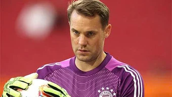 Neuer và Bayern Munich hoãn gia hạn hợp đồng vì chấn thương
