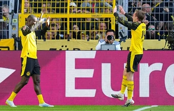 Nhấn chìm Freiburg 4-0, Dortmund lấy vé Cúp C1