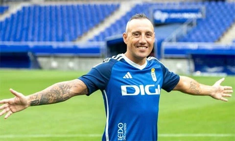 Santi Cazorla giải nghệ, khép lại hành trình huyền thoại