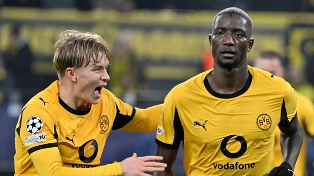 Soi trận Monchengladbach vs Dortmund: Xây chắc ngôi Á quân