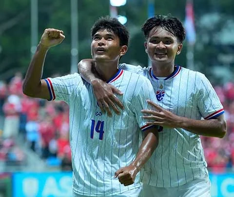 Trực tiếp Singapore 0-3 Thái Lan: Thái Lan đá hay như Tây Ban Nha