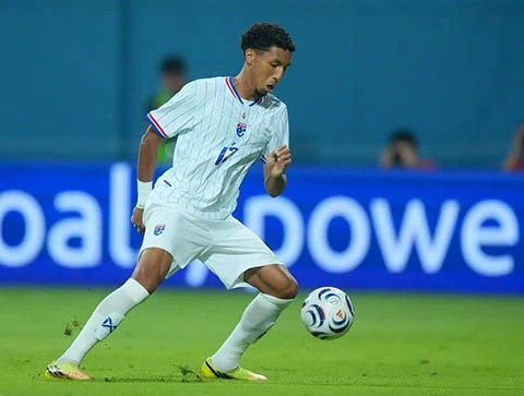 Trực tiếp Singapore 0-3 Thái Lan: Thái Lan đá hay như Tây Ban Nha