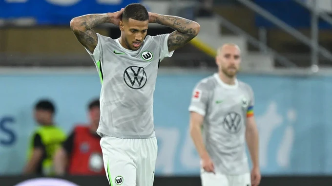 Wolfsburg xuống hạng sau 29 năm liên tiếp chơi ở Bundesliga Wolfsburg xuống hạng sau 29 năm liên tiếp chơi ở Bundesliga