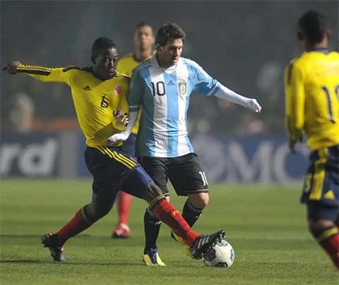‘Anti-Messi’ Carlos Sanchez và bài học mà ĐT Anh không thể bỏ qua ‘Anti-Messi’ Carlos Sanchez và bài học mà ĐT Anh không thể bỏ qua