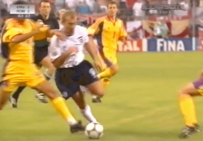 Alan Shearer và cú ngã khiến ông day dứt cả đời Alan Shearer và cú ngã khiến ông day dứt cả đời