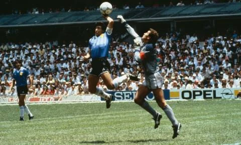 Anh vs Argentina: Bà đầm thép, hay Cậu bé vàng mới? Anh vs Argentina: Bà đầm thép, hay Cậu bé vàng mới?