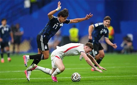 Argentina hắc ám hay người Anh quá ngây thơ? Argentina hắc ám hay người Anh quá ngây thơ?