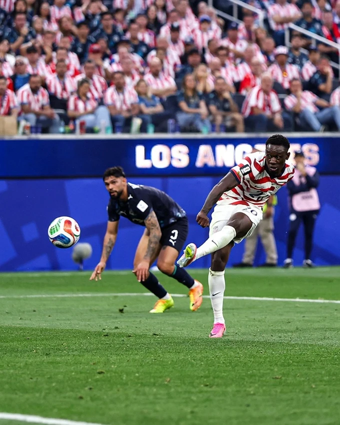 Balogun lập kỳ tích ở World Cup Balogun lập kỳ tích ở World Cup