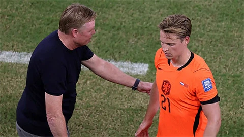 Barca nổi điên vì De Jong chấn thương nghiêm trọng trên tuyển Hà Lan Barca nổi điên vì De Jong chấn thương nghiêm trọng trên tuyển Hà Lan