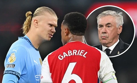 Carlo Ancelotti: ‘Neymar không hài lòng khi phải ngồi dự bị’ Carlo Ancelotti: ‘Neymar không hài lòng khi phải ngồi dự bị’