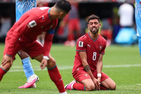 Chị gái Ronaldo 'thả tim' bài viết công kích Bruno Fernandes Chị gái Ronaldo 'thả tim' bài viết công kích Bruno Fernandes