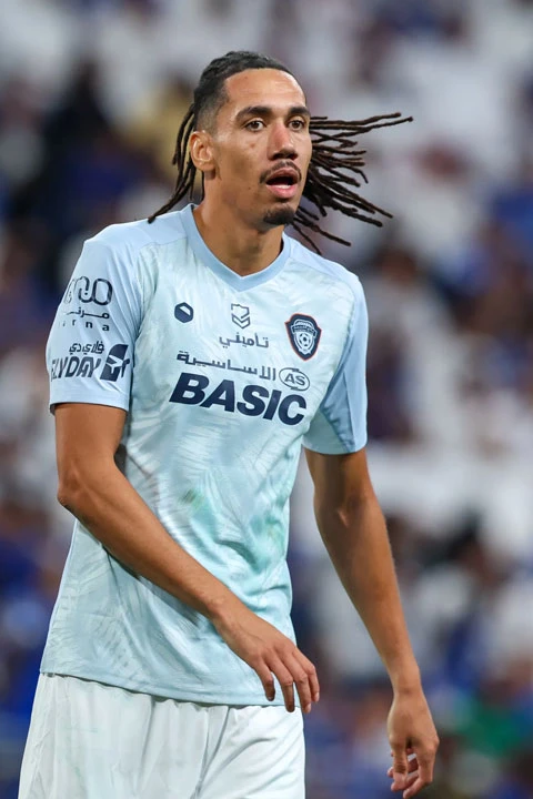 Chris Smalling đau đầu tìm bến đỗ mới Chris Smalling đau đầu tìm bến đỗ mới