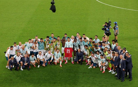 Cristiano Ronaldo dành chiến thắng cho Diogo Jota
