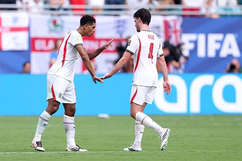 Declan Rice chấn thương ở đại chiến Na Uy vs Anh Declan Rice chấn thương ở đại chiến Na Uy vs Anh