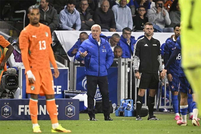 Deschamps sau thất bại trước Bờ Biển Ngà: ‘Đây là lời cảnh tỉnh mà chúng ta cần’ Deschamps sau thất bại trước Bờ Biển Ngà: ‘Đây là lời cảnh tỉnh mà chúng ta cần’