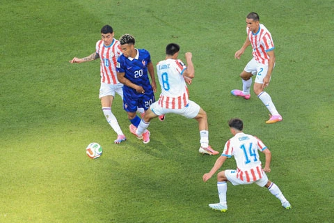 Desire Doue: 'Quân bài tẩy' của Deschamps để khoan 'khối bê tông' Paraguay Desire Doue: 'Quân bài tẩy' của Deschamps để khoan 'khối bê tông' Paraguay