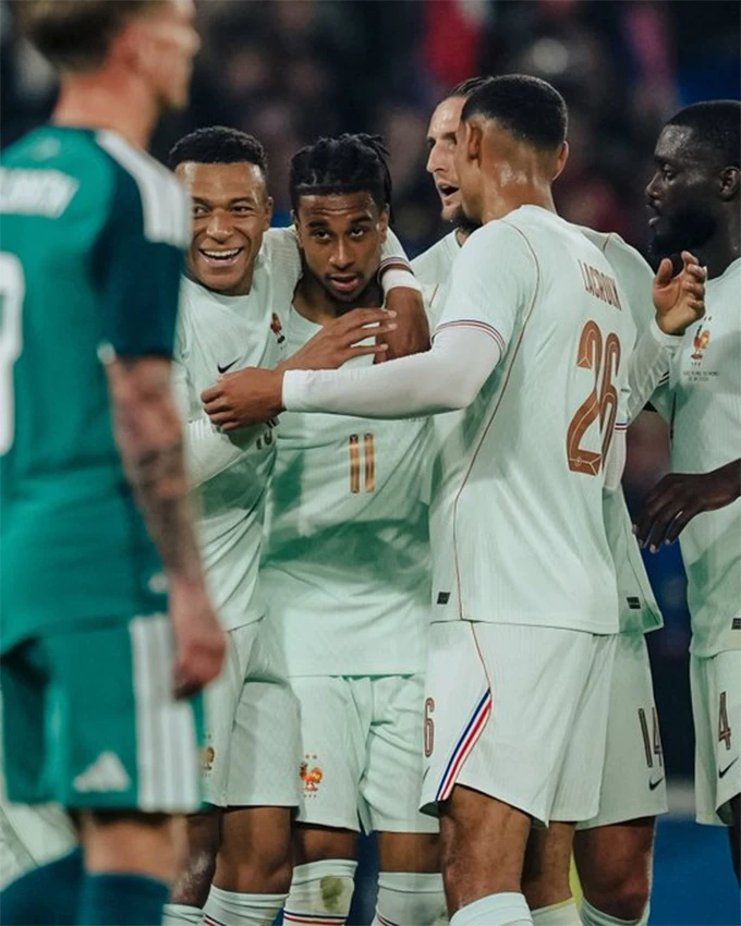 Didier Deschamps: ‘Olise quá xuất sắc và chẳng có gì đáng lo về Mbappe’ Didier Deschamps: ‘Olise quá xuất sắc và chẳng có gì đáng lo về Mbappe’
