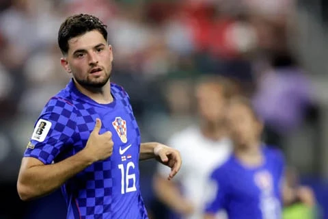 Điểm tin sáng 20/6: Algeria kiện FIFA vì trọng tài không phạt thẻ đỏ Messi Điểm tin sáng 20/6: Algeria kiện FIFA vì trọng tài không phạt thẻ đỏ Messi