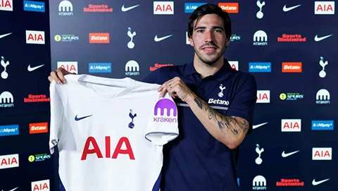 Điểm tin sáng 7/7: Bruno Fernandes bị 'mắng' vì không hỗ trợ Cristiano Ronaldo Điểm tin sáng 7/7: Bruno Fernandes bị 'mắng' vì không hỗ trợ Cristiano Ronaldo