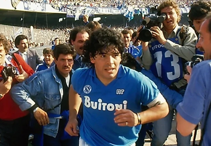 Đoạn kết buồn của 'Cậu Bé Vàng' Maradona Đoạn kết buồn của 'Cậu Bé Vàng' Maradona