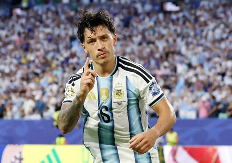 Đội hình tiêu biểu World Cup 2026: Messi dẫn dắt dải ngân hà của giải đấu Đội hình tiêu biểu World Cup 2026: Messi dẫn dắt dải ngân hà của giải đấu