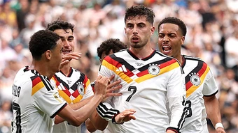 Đức phá kỷ lục World Cup của Brazil sau màn hủy diệt Curacao