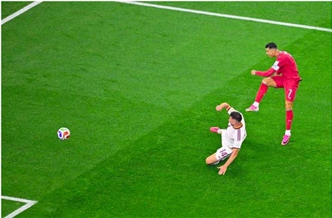 Dừng lại thôi Cristiano Ronaldo!