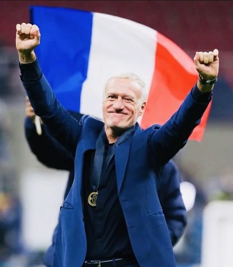 Đừng vội trao ĐT Pháp cho Zidane