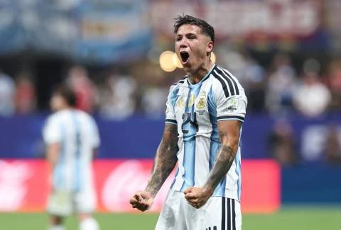 Enzo Fernandez ‘cháy cạn’ với Argentina và vấn đề lớn của Chelsea Enzo Fernandez ‘cháy cạn’ với Argentina và vấn đề lớn của Chelsea