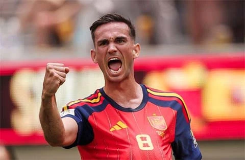 Fabian Ruiz và cánh cửa bước vào ‘CLB bất tử’ của bóng đá thế giới