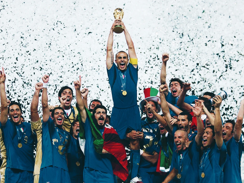 Fabio Cannavaro, người Napoli khiến nước Ý phải cúi đầu Fabio Cannavaro, người Napoli khiến nước Ý phải cúi đầu