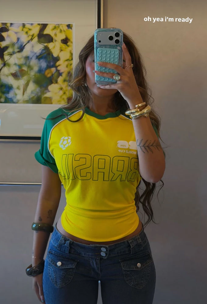 Fan nữ quyến rũ nhất Brazil với thân hình khiến nam giới 'chết mê chết mệt' Fan nữ quyến rũ nhất Brazil với thân hình khiến nam giới 'chết mê chết mệt'