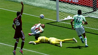 FIFA mập mờ ở trận Qatar hòa Thụy Sĩ