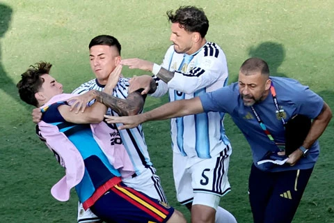 FIFA mở cuộc điều tra kỷ luật Argentina sau World Cup 2026