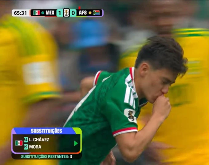 Gilberto Mora đi vào lịch sử World Cup ở tuổi 17 Gilberto Mora đi vào lịch sử World Cup ở tuổi 17