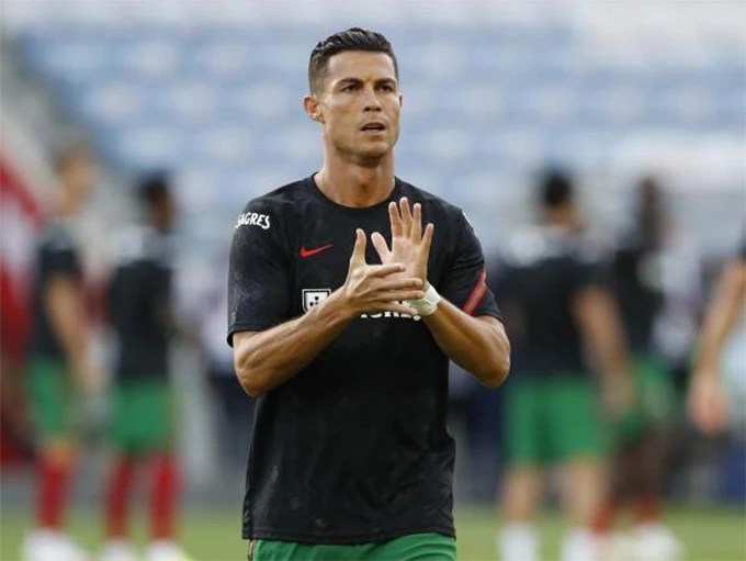HLV ĐT Bồ Đào Nha hé lộ thời điểm trở lại và cơ hội dự World Cup 2026 của Cristiano Ronaldo HLV ĐT Bồ Đào Nha hé lộ thời điểm trở lại và cơ hội dự World Cup 2026 của Cristiano Ronaldo