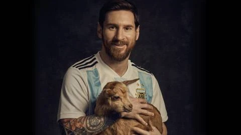Im lặng, ngừng tranh cãi! Đêm nay, GOAT nhảy điệu cuối cùng! Im lặng, ngừng tranh cãi! Đêm nay, GOAT nhảy điệu cuối cùng!