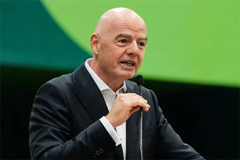 Infantino bị phanh phui cú bắt tay bí mật với Super League Infantino bị phanh phui cú bắt tay bí mật với Super League