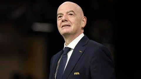 Infantino nguy cơ 'thân bại danh liệt' sau khi 'người tình' nhận tiền Infantino nguy cơ 'thân bại danh liệt' sau khi 'người tình' nhận tiền