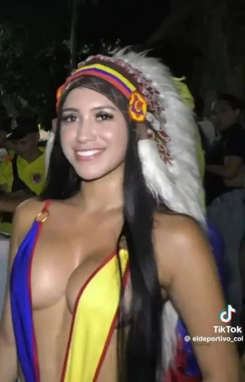 James Rodriguez được fan nữ quyến rũ nhất Colombia tiếp lửa James Rodriguez được fan nữ quyến rũ nhất Colombia tiếp lửa